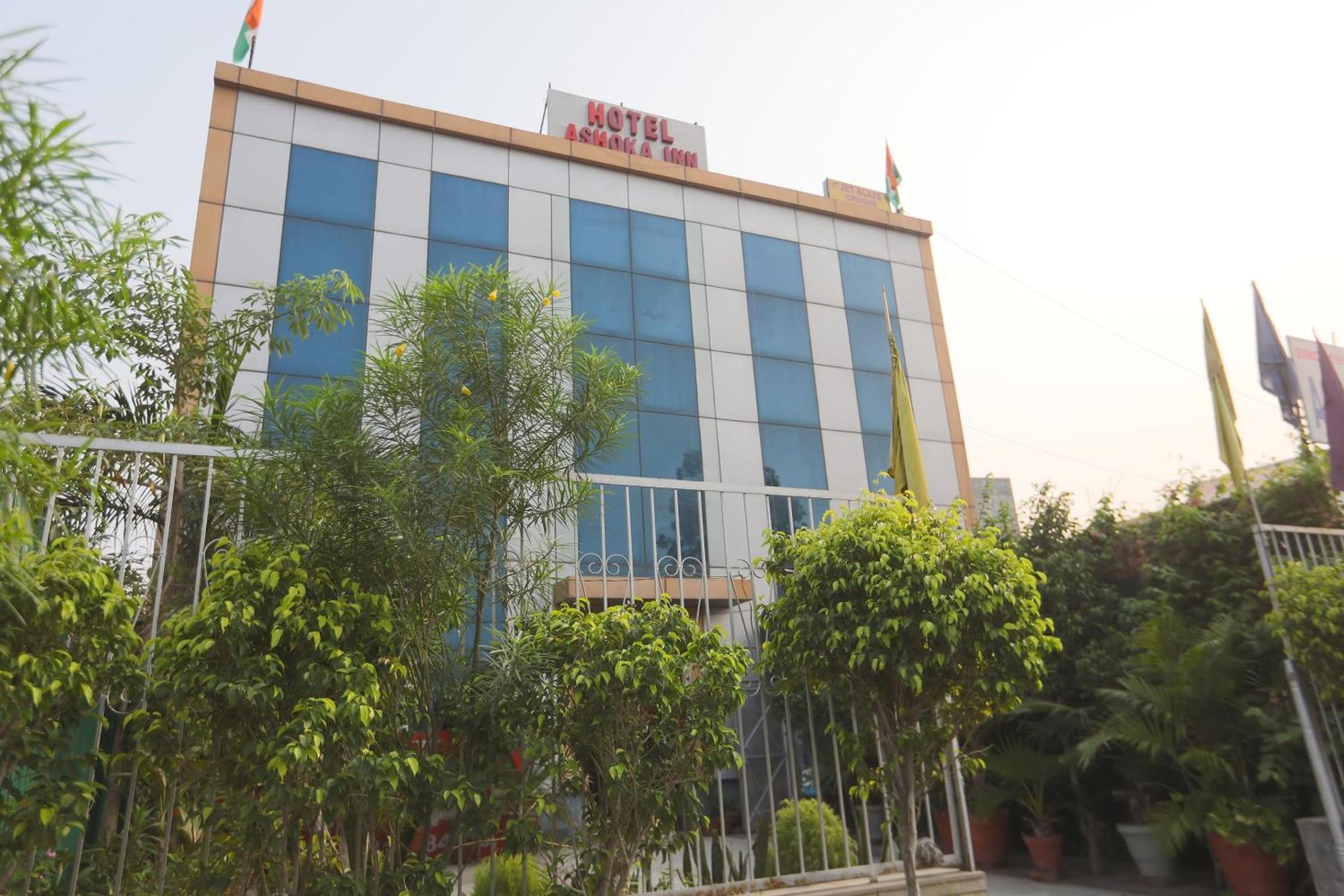 נוידה Hotel O Ashoka Inn Hotel Near Botanical Garden מראה חיצוני תמונה
