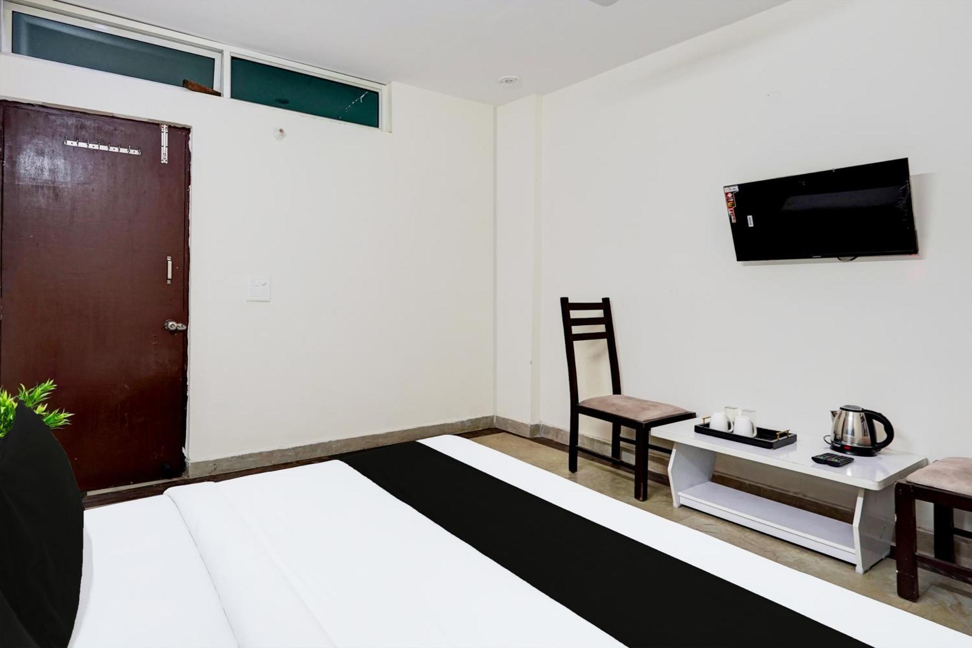נוידה Hotel O Ashoka Inn Hotel Near Botanical Garden מראה חיצוני תמונה